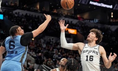 NBA'de milli basketbolcu Cedi Osman'ın çabası San Antonio Spurs'e yetmedi!