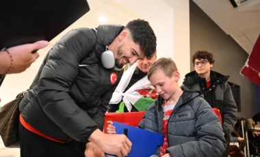 A Milli Futbol Takımı, Galler'e geldi