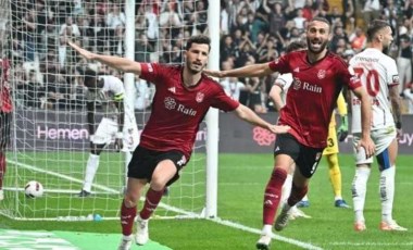 Beşiktaş'ta iki yıldızın sözleşmesi yeni yönetimle