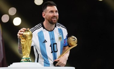 Rekor fiyat bekleniyor: Messi'nin Dünya Kupası formaları satışa çıkıyor