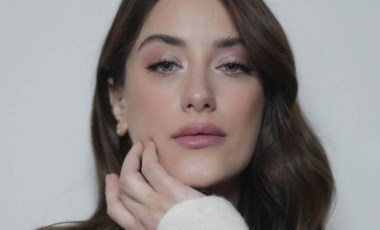 Hazal Kaya'dan duygulandıran veda paylaşımı: 'Hep yattığın yerine bakarak ağlıyorum'