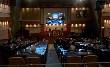 İBB Meclisi'nde 'Gazze'ye yardım için Kızılay aracılığı' kriz yarattı: Kurumun talebi yokken durumdan vazife çıkarılıyor