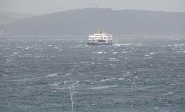 Çanakkale Boğazı, gemi geçişine kapatıldı