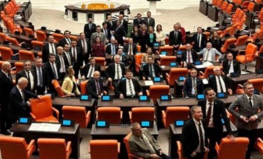 CHP'li vekillerin 'adalet nöbeti' sona erdi