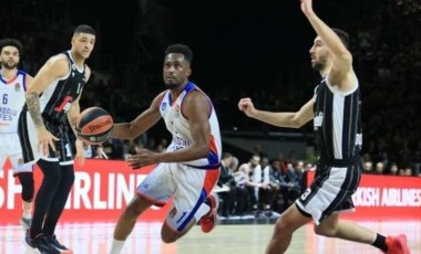 Anadolu Efes, Bologna'ya diş geçiremedi