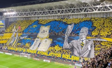 Fenerbahçe'den 100.yıl koreografisi! 'Cumhuriyetin feneri aydınlatıyor bizleri'