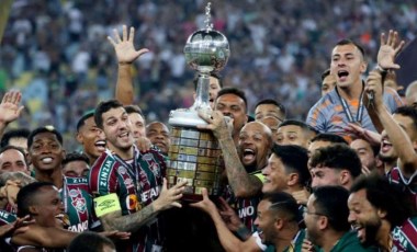 Felipe Melo'lu Fluminense, Libertadores Kupası'nı müzesine götürdü!