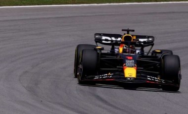 Brezilya'da koşulan F1 sprint yarışında gülen isim Max Verstappen oldu!