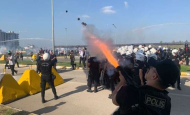 İncirlik Hava Üssü'ne girmeye çalışan İHH üyelerine polis müdahalesi