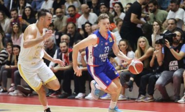 Ante Zizic yıldızlaştı, Anadolu Efes kazandı!