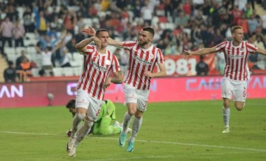 Antalyaspor, Beşiktaş'ı 11 dakikada yıktı!  Antalyaspor 3-2 Beşiktaş