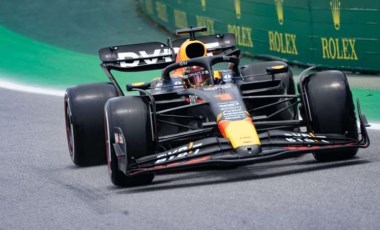 Olaylı Brezilya GP'sinde kazanan Max Verstappen