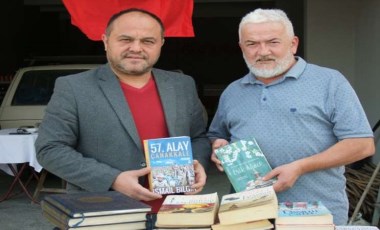 Emekli polis memurundan ROSAK'A kitap bağışı