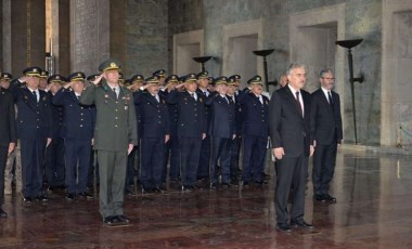 Emniyet teşkilatı Anıtkabir'i ziyaret etti