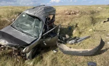 Şanlıurfa'da korkunç kaza... Otomobil ile TIR çarpıştı!