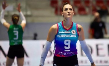 Milli voleybolcu Büşra Kılıçlı, kızıyla birlikte trafik kazası geçirdi