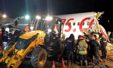 3 kişinin hayatını kaybettiği uçak kazasında karar: Havalimanı otoritesi asli kusurlu bulundu