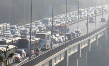 15 Temmuz Şehitler Köprüsü'nde 8 araçlık zincirleme kaza