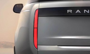 Range Rover da elektrikli oluyor: Yüksek performans ve ultra hızlı şarjla geliyor