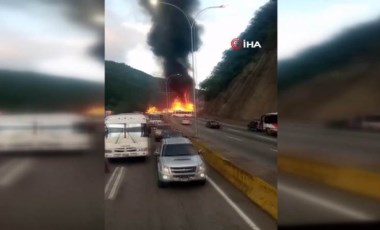 Trafik kazasında 16 araç küle döndü: 8 ölü, 14 yaralı