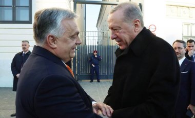 Erdoğan, Orban'la bir araya geldi: Hediyeleri TOGG ve Macar atı