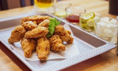 Kore mutfağının vazgeçilmezi: Püf noktalarıyla Huraideu Chicken tarifi...