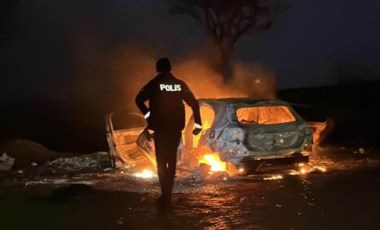 Sultangazi CHP Gençlik Kolları Yardımcısı Ali Kılıç'a silahlı saldırı: Kullanılan araç kundaklandı!