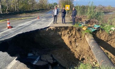 Karayolunda çökme... Ekipler çalışma başlattı!