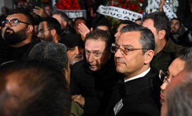 Şehidin ailesinden provokasyona tepki: Özgür bey bizim ailenin çocuğu, bunlar hazırlanmış bir tezgah