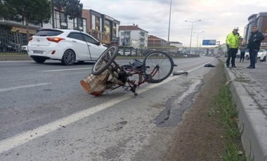 İşe bisikletiyle gidiyordu: Otomobil çarptı, hayatını kaybetti