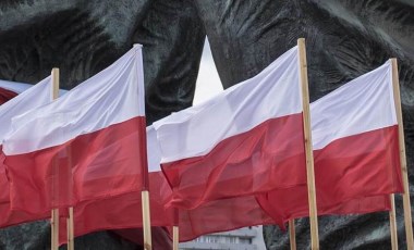 Polonya hava sahasına giren cisim panik oluşturdu