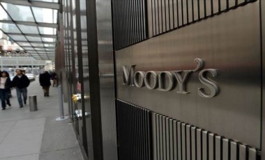 Moody's'ten bankalara uyarı!