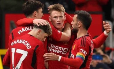 MANU, Chelsea'yi McTominay ile geçti!