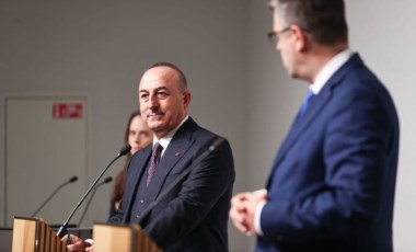 Bakan Çavuşoğlu'ndan İsveç açıklaması