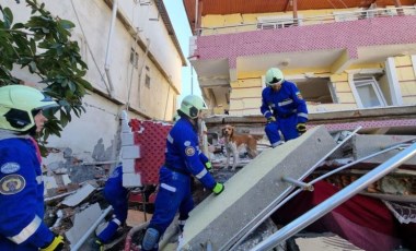 Ukraynalı arama ve kurtarma ekibi, Hatay'da deprem çalışmalarına başladı