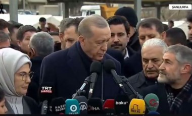 Basın açıklamasında öne geçmeye çalışan Nebati ile Erdoğan'ın bakışması gündem oldu