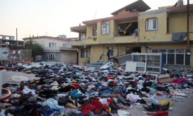 AFAD'da sıra beklememek için yardım malzemelerini cadde ve sokaklara bıraktılar