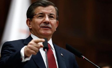 Ahmet Davutoğlu'ndan 'deprem' paylaşımı: 'Bunun adı kader değil, kısa devre'