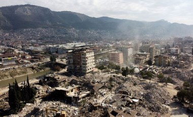 Son Dakika: Hatay'da 228. saatte bir mucize! Enkaz altından çıkarıldı