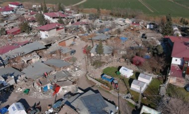 Fay hattı üzerindeydi... 55 haneli Kuyumcular Köyü'nde depremden sonra 3 ev kaldı