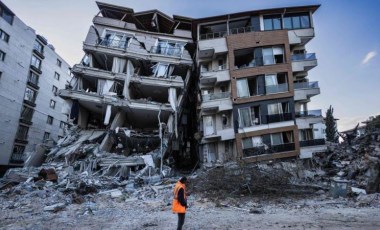 'Güvencesiz kalmaya mahkûm': Deprem kiracıları nasıl etkiliyor?