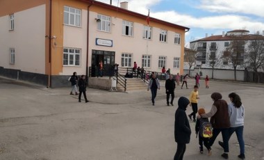 Aksaray'da 3 okula 'deprem riski' tahliyesi