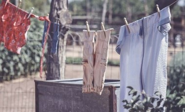 Çamaşır yıkarken neden sirke kullanılmalı? Temizlik uzmanı sırrını verdi