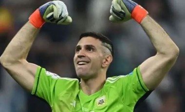 Emiliano Martinez:'Messi devam edecek her şeye sahip'