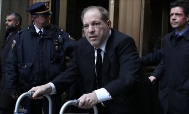 Kadın oyuncuya cinsel saldırı suçlaması... Hollywood yapımcısına Harvey Weinstein'a 16 yıl hapis cezası