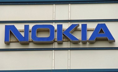 Nokia 60 yıllık logosunu değiştirdi