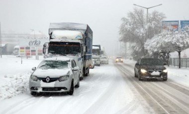 Doğu Anadolu'da 4 ilde kar kalınlığı yarım metreyi buldu