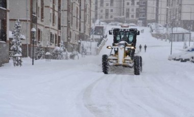 Bingöl ve Şırnak'ta 143 yerleşim yerine ulaşım sağlanamıyor