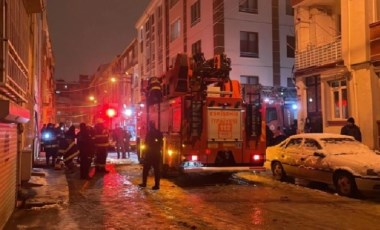 Elektrik tesisatında çıkan yangın, apartmanı hastanelik etti