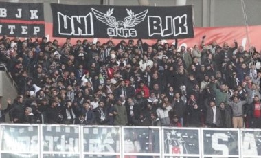 Beşiktaş tribünlerinde 'Yönetim istifa' sesleri